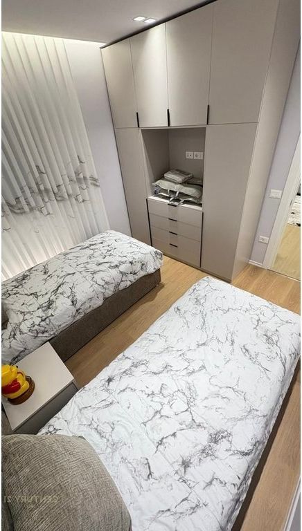 APARTAMENT 2+1+2 ME QERA TE RRUGA JORDAN MISJA