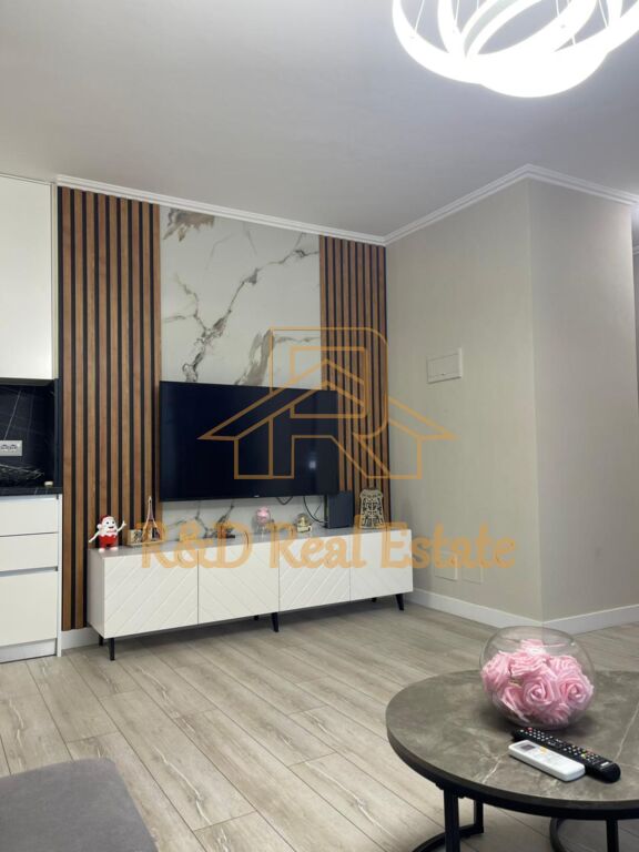 Apartament me qira – Rruga e Kosovareve, pallat i ri