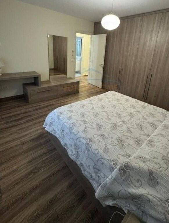 Qera, Apartament 2+1+2, Long Hill Residence, Tiranë.