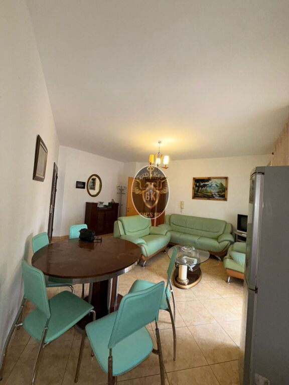 🏡 APARTAMENT ME QERA  •2+1 Plazh Durres