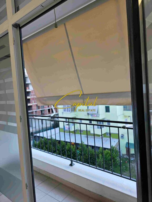 ZYRE ME QIRA 65 M2 BULEVARDI I RI 50.000 LEKE