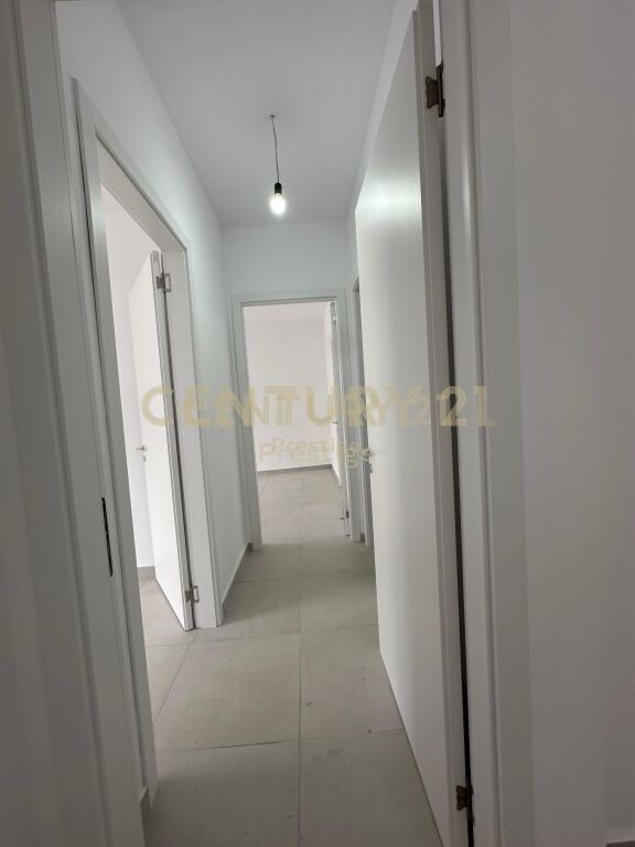 AMBIENTE PER UFFICI CON POSTO AUTO PRESSO L'EX STAZIONE FERROVIARIA