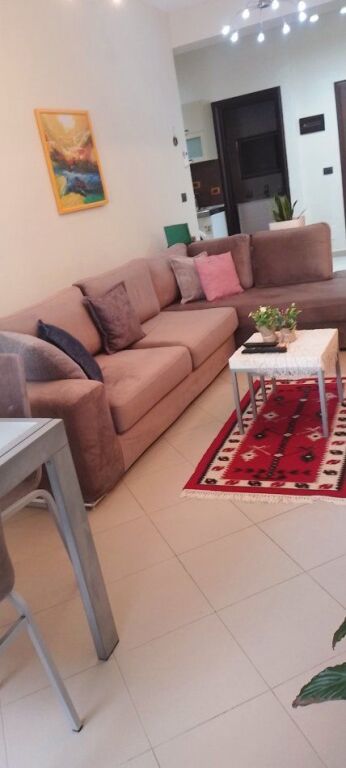 Appartamento in affitto 1+1 - 📍Komuna Parisit, vicino a Ola Fast