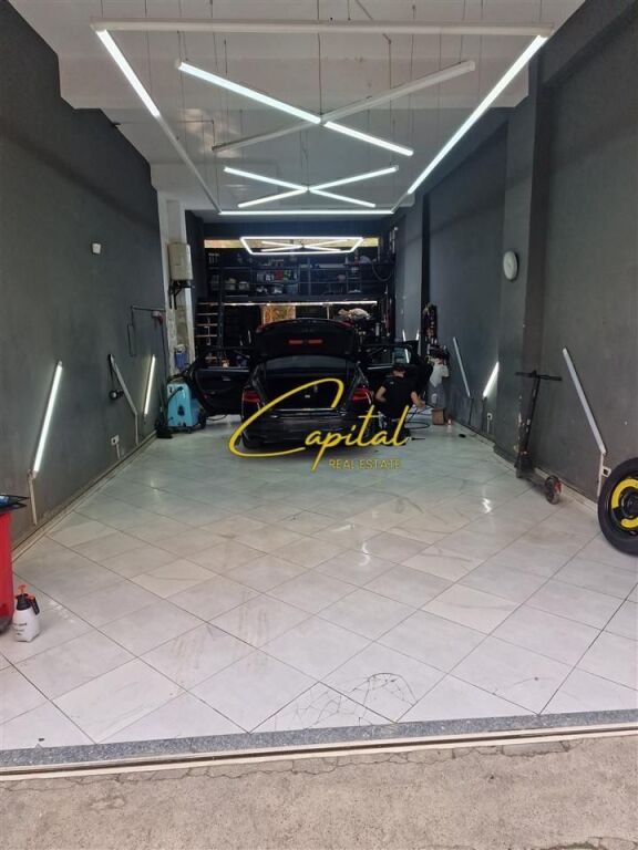 LOCALE COMMERCIALE IN VENDITA 76 M2 ASTIR 180.000 EURO