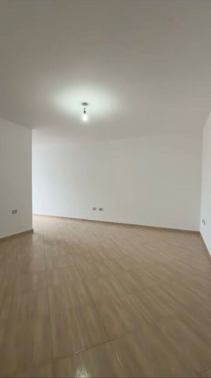 Siri Kodra, We Rent Apartment 2+1