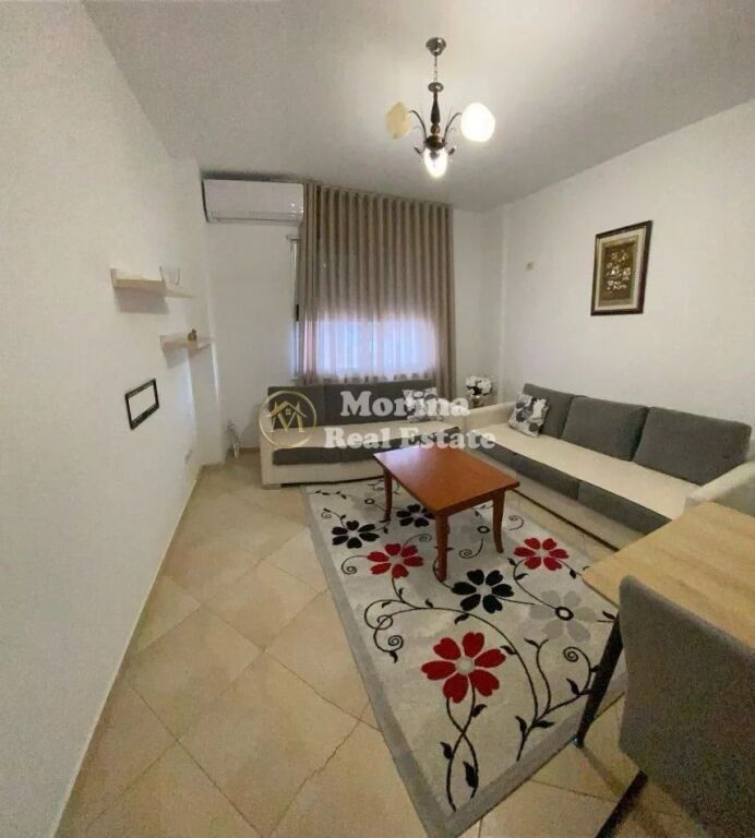 Affitto | Appartamento 2 + 1 | Astir | 580 €/mese