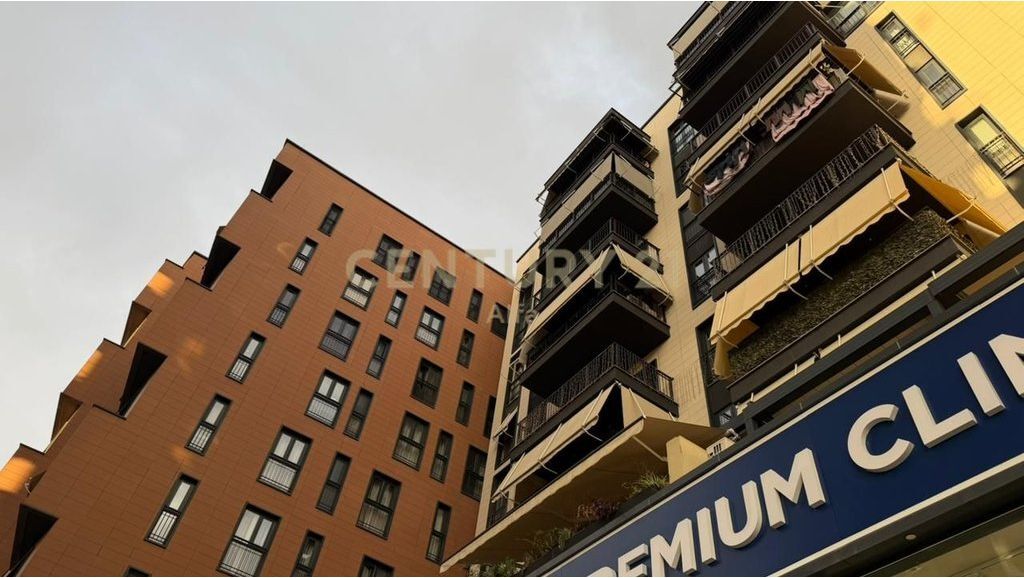 Apartament 3+1+2 për shitje në Rrugën e Kosovareve,