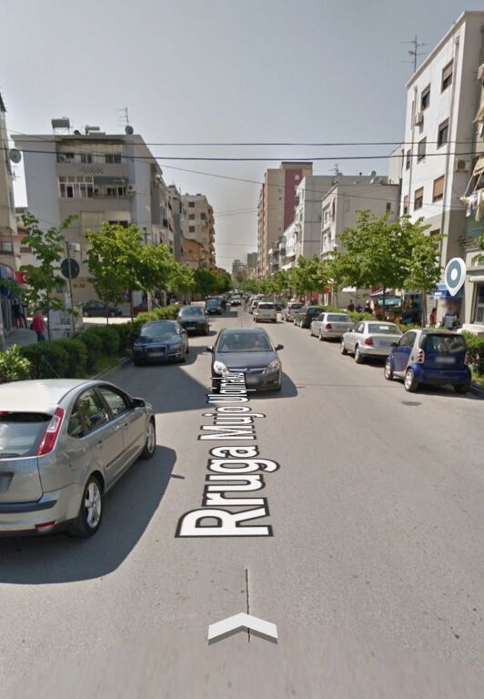 JEPET ME QERA APARTAMENT 2+1 PRANE STADIUMIT DURRES