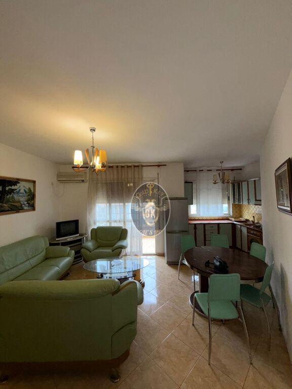 🏡 APARTAMENT ME QERA  •2+1 Plazh Durres