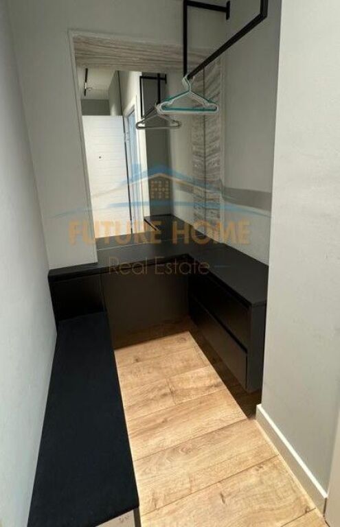 In vendita, Appartamento monolocale, Piazza Willson, Tirana!!