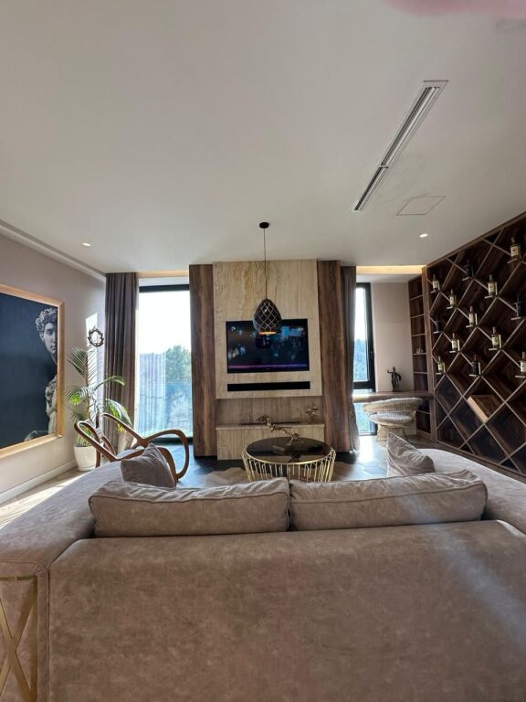 SUPER APARTAMENT 1+1 PER SHITJE TEK PARK GATE