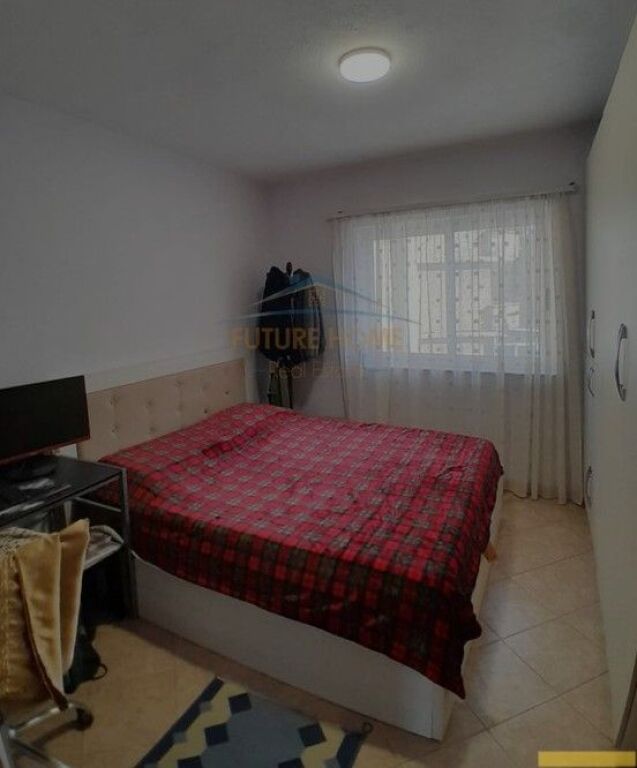 Shitet, Apartament 3+1+2, Brryli, Tiranë.