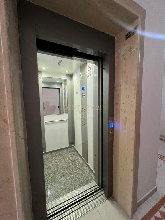 Appartamento 2+1+2 con vista laterale sul mare a Shkembi i Kavajes, Durres !