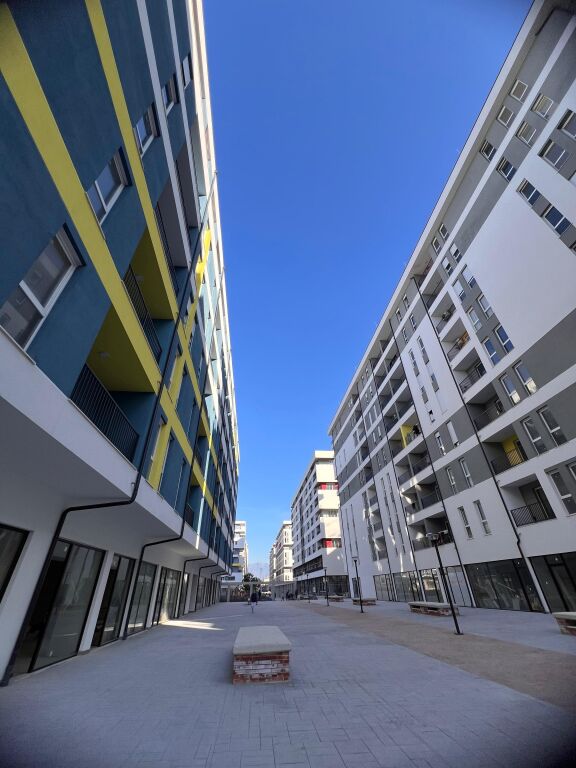 VENDESI APPARTAMENTO 3+1 UNIVERS CITY 900€m²