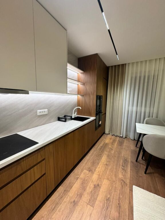 Jepet me qera apartament 1+1 – Xhamllik