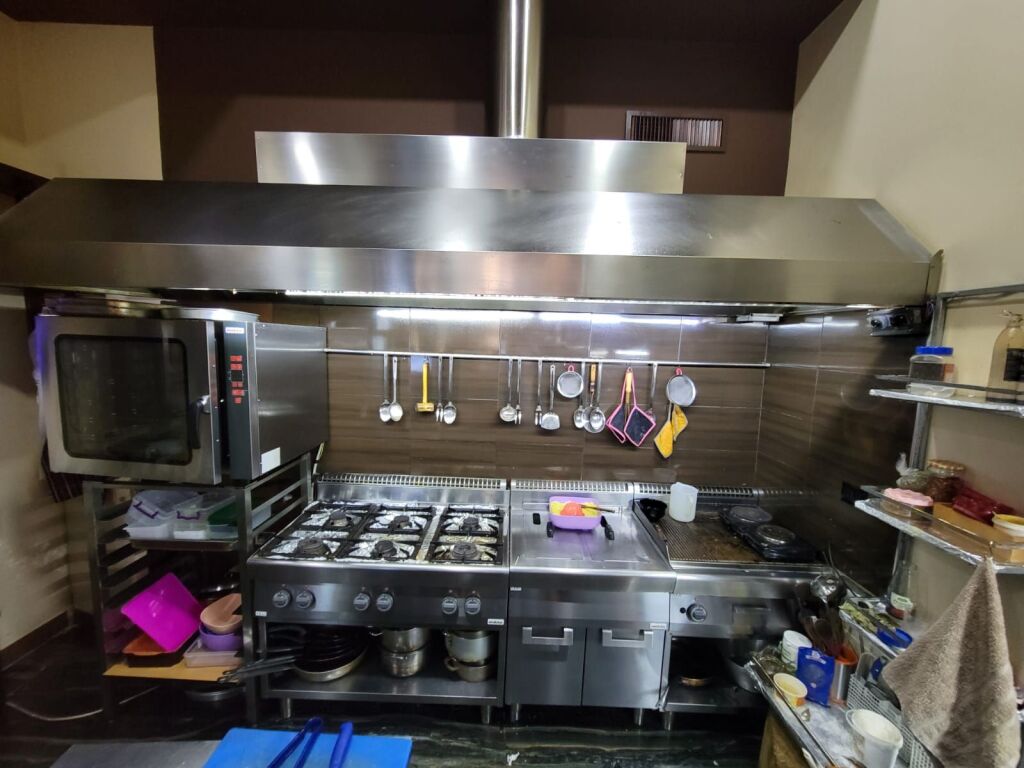 Jepet me qira Restoran  