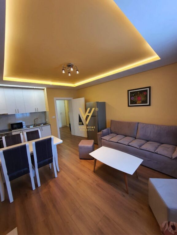 JEPET APARTAMENT 1+1 ME QERA TE RR KONGRESI MANASTIRIT 40.000 LEKE