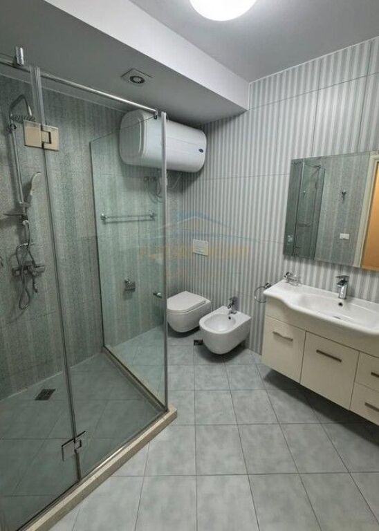 Qera, Apartament 2+1+2, Long Hill Residence, Tiranë.