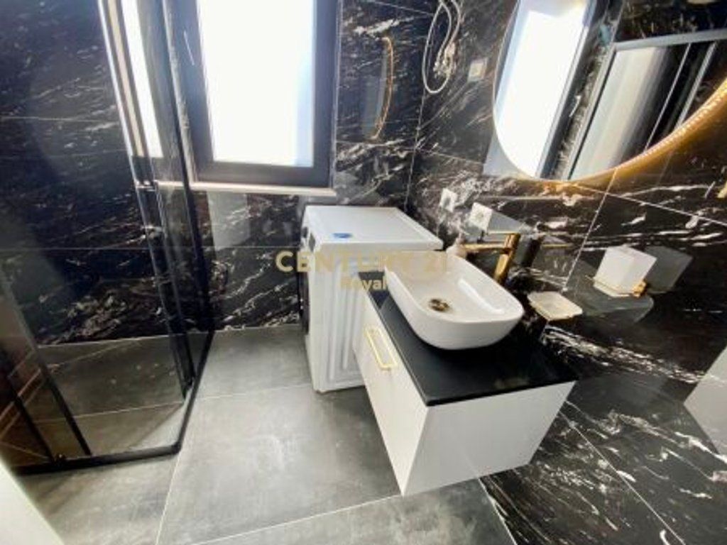 Affittiamo un appartamento a 21 Dhjetori 1+1