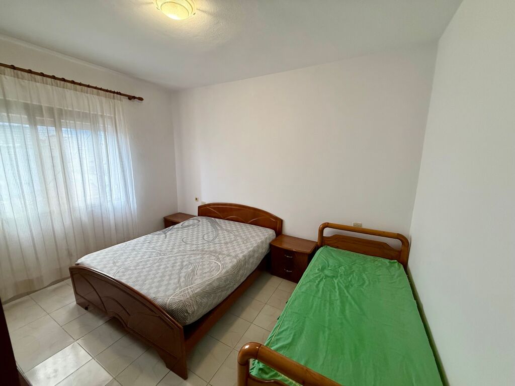 📣 AFFITTO Appartamento 1+1 Con Cucina Inclusa 📍 Vicino all'Istituto di Igiene, Ambasciata Americana 🛣️ Via "Qamil Guranjaku" ✨