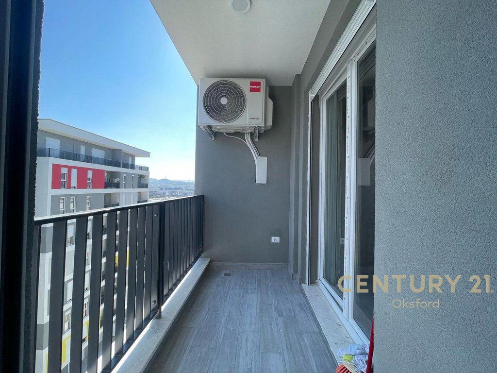 Univers City, Appartamento in affitto 2+1+2+ posto auto! 500€