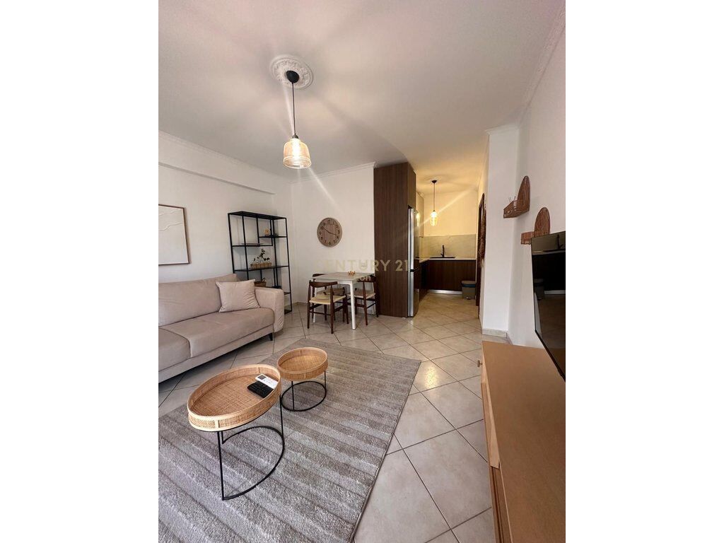 APARTAMANT 1+1 ME QIRA NE VOLLGA, PAMJE DETI !