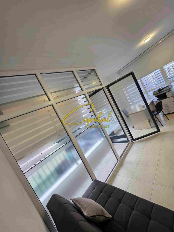 ZYRE ME QIRA 65 M2 BULEVARDI I RI 50.000 LEKE