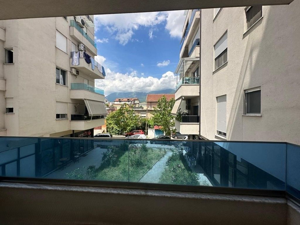 Apartment 2+1+2 for sale in Xhamllik 215,000 €
