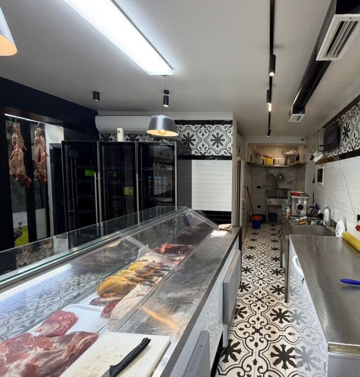 SHOP FOR SALE 45 M2 FERIT XHAJKO STREET 339,000 EURO