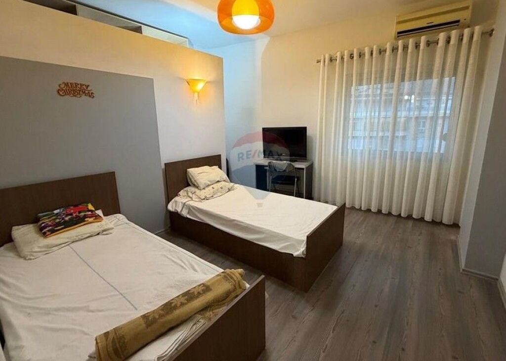 Shitet Apartament 2+1 i mobiluar ne Fresk (530581008-70)