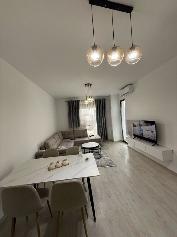 JAPIM ME QIRA APARTAMENT 1+1 NE ASTIR! 450 € /Muaj
