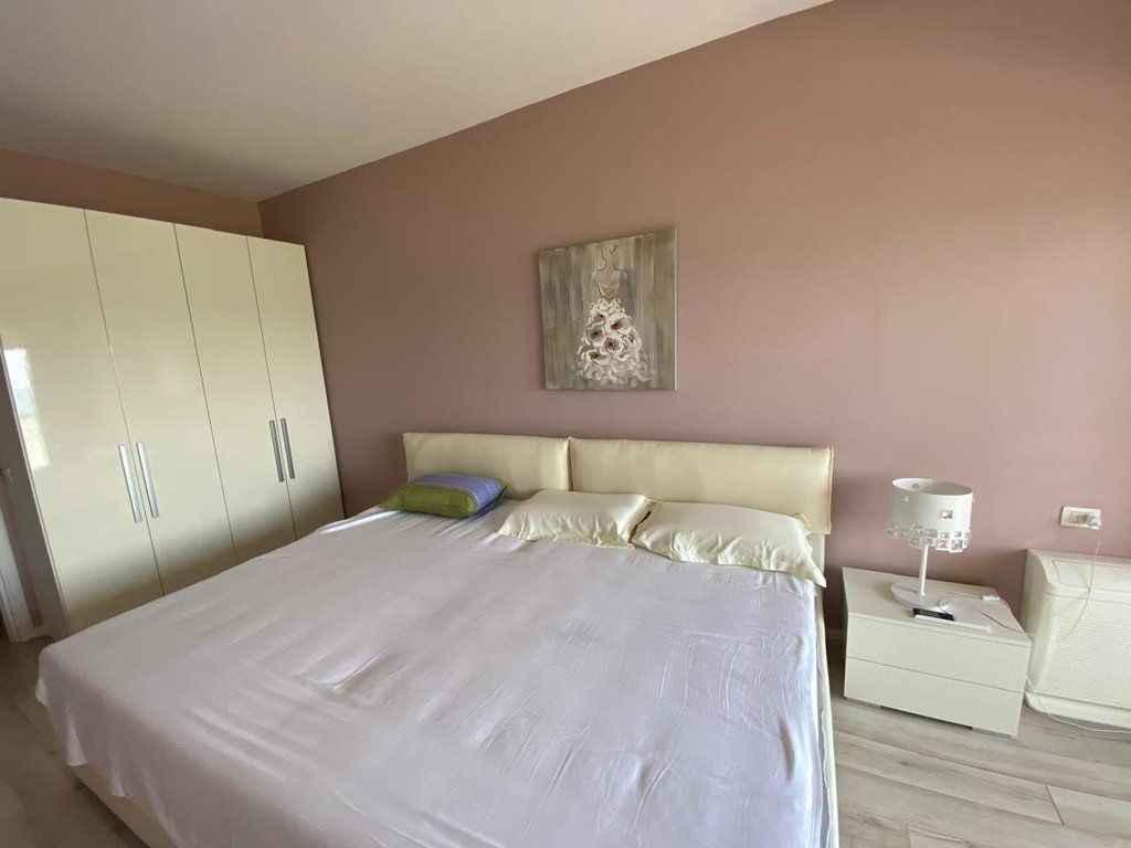 SHITET APARTAMENT NE LUNGOMARE 1+1