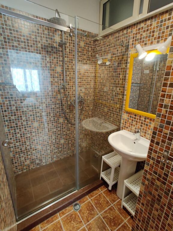 APARTAMENT 2+1 , TE RRUGA E KAVAJËS ‼️