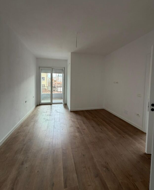 🏡 Apartment 3+1+2 for Sale – Pazari i Ri