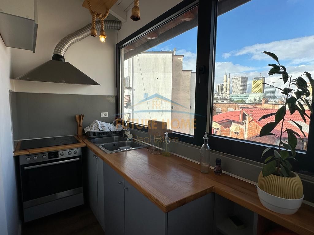Shitet apartament 2+1 Rruga e Elbasanit