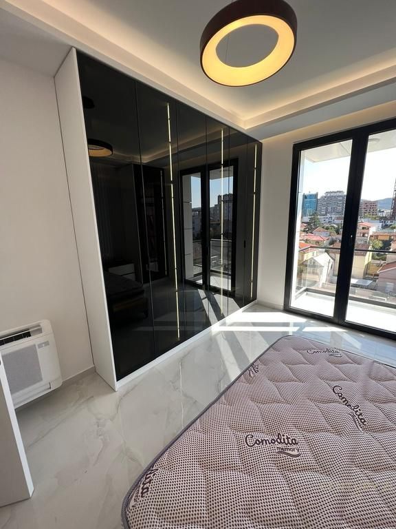 SHITET APARTAMENT 2+1+2 TEK MOZAIKU I TIRANES