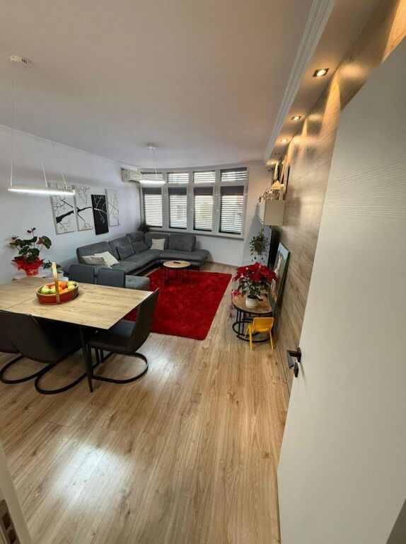 Apartament 2+1 per shitje , Astir