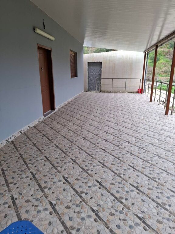 Land with house for sale in Divjakë