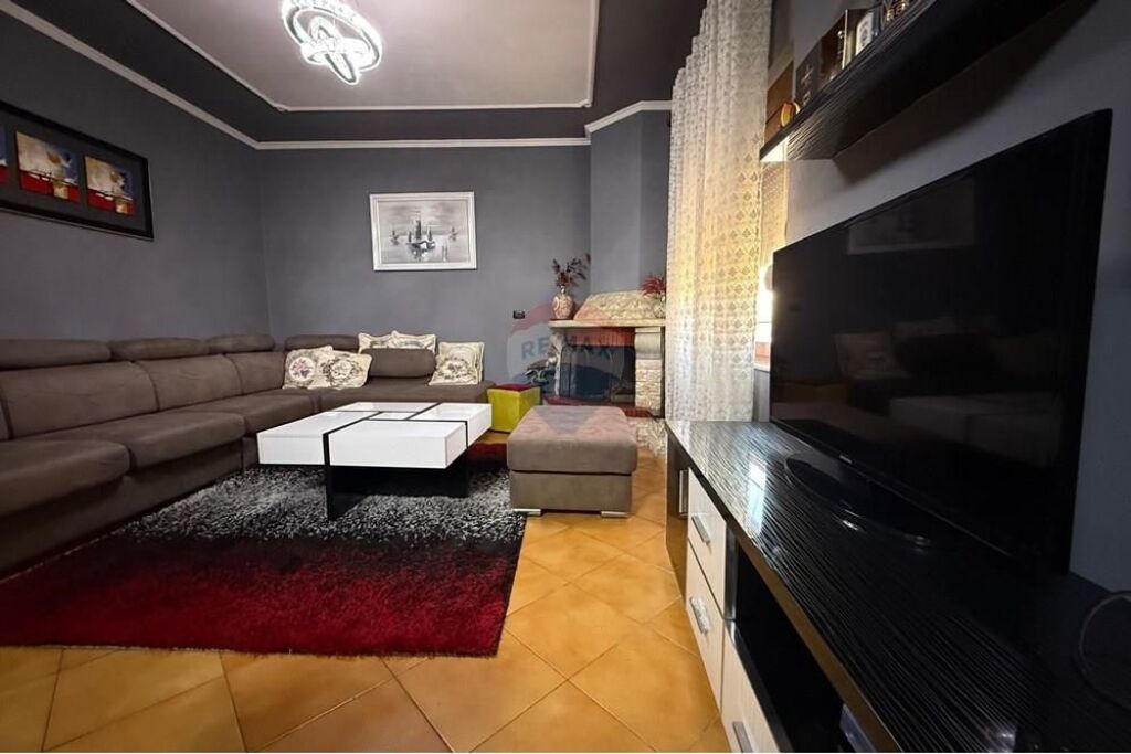 Vile 3 katshe ne shitje prane Siri Kodres!