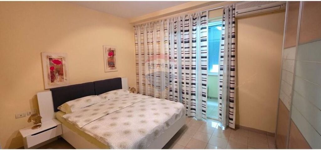 JEPET ME QIRA APARTAMENT 1+1 I MOBILUAR – BLLOK