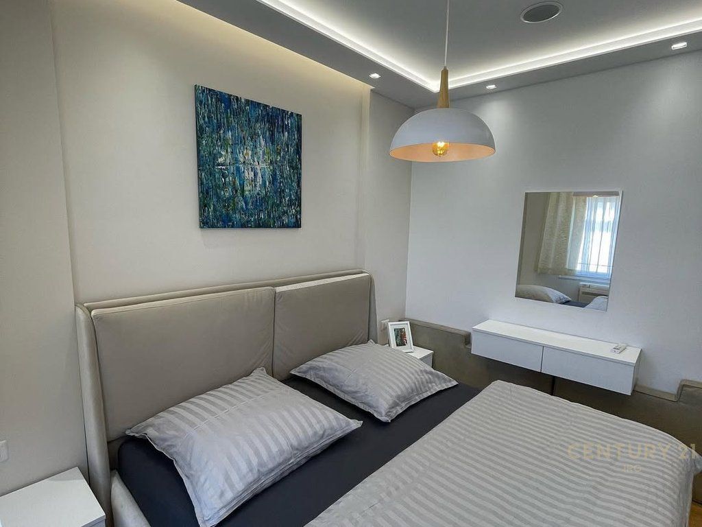 SHITET APARTAMENT 1+1 NE VLORE PRANE MARINA BAY