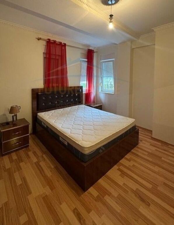 Shitet, Apartament 1+1, Kompleksi Kontakt, 21 Dhjetori , Tirane