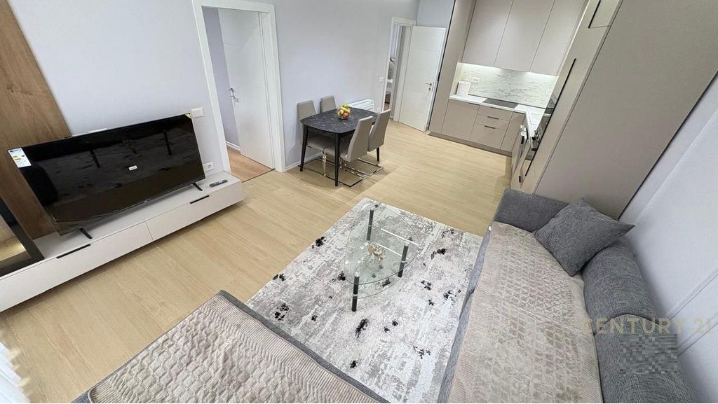 APARTAMENT 2+1+2 ME QERA TE RRUGA JORDAN MISJA