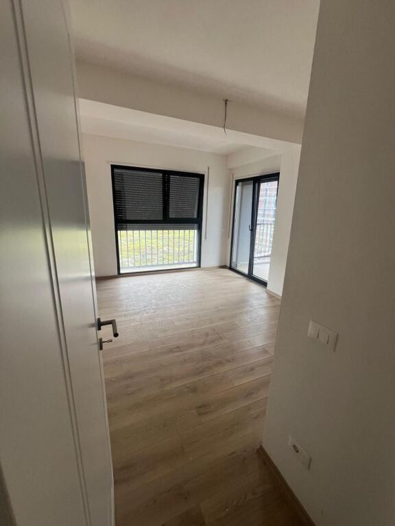 AMBIENT PËR ZYRE+Post parkimi‼️ 📍Bulevardi i Ri, Rr. Filip Jano