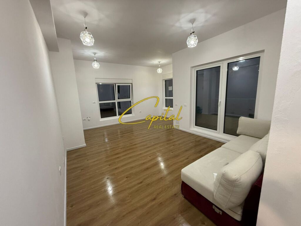 ZYRE ME QIRA 50 M2 ALI DEMI 40.000 LEKE