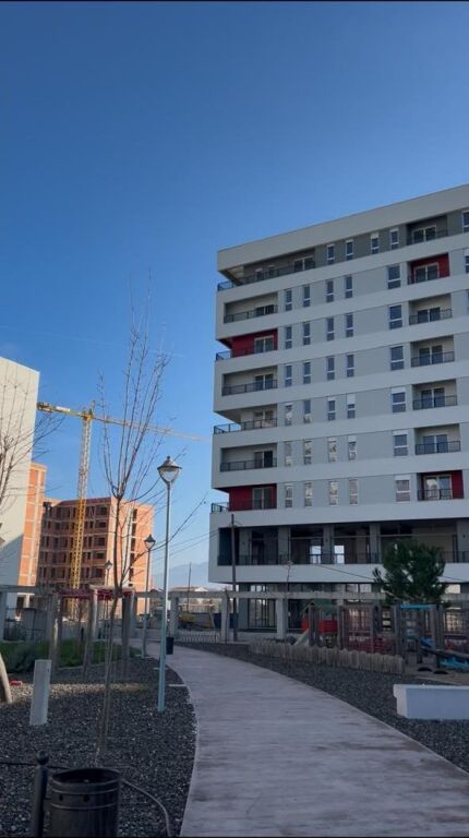 AMBJENT BIZNESI ME QERA, UNIVERS CITY