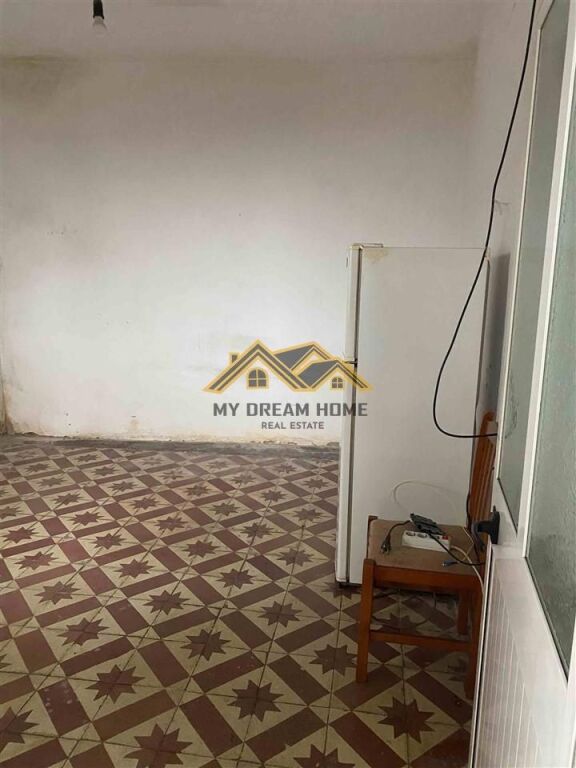 SHITET SHTEPI PRIVATE TEK GJYKATA ,DURRES !