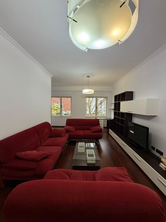 🏡 SHITET Apartament 2+1+2 + Parkim 🅿️ 📍 Pranë Teatrit “Art Turbina” – Rruga Marko Boçari