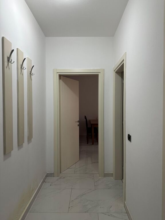 Apartament me qera 1+1 ne astir