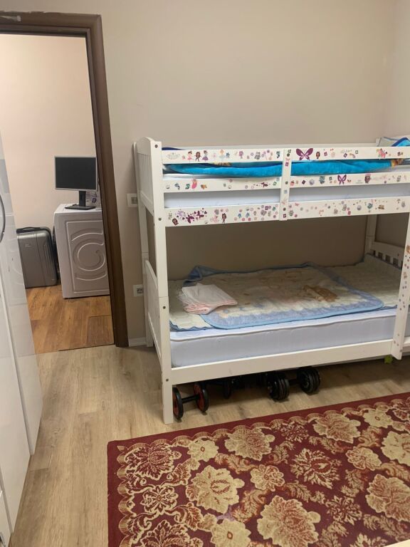 Jepet me qera 2+2 mobiluar liqeni thate 549 eu